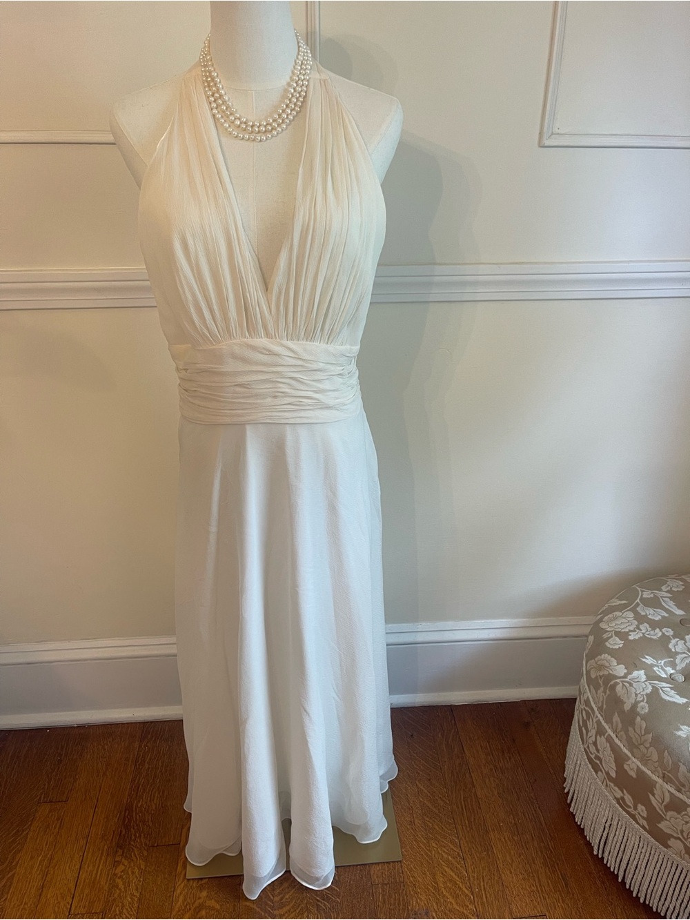 Donna Morgan Ivory Halter Evening Gown